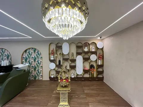 Hiwaga Rajahmundry, interior 2